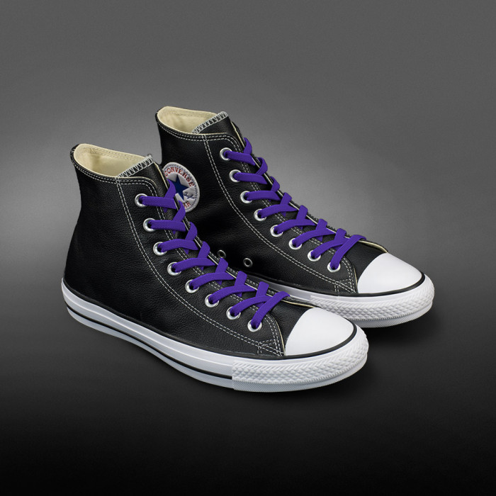Joustavat litteät violetit kengännauhat (sitomattomat)